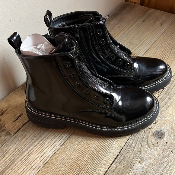 Women’s dunes black patent leather coltrane combat boots. Size 8. EUC. - Picture 2 of 7